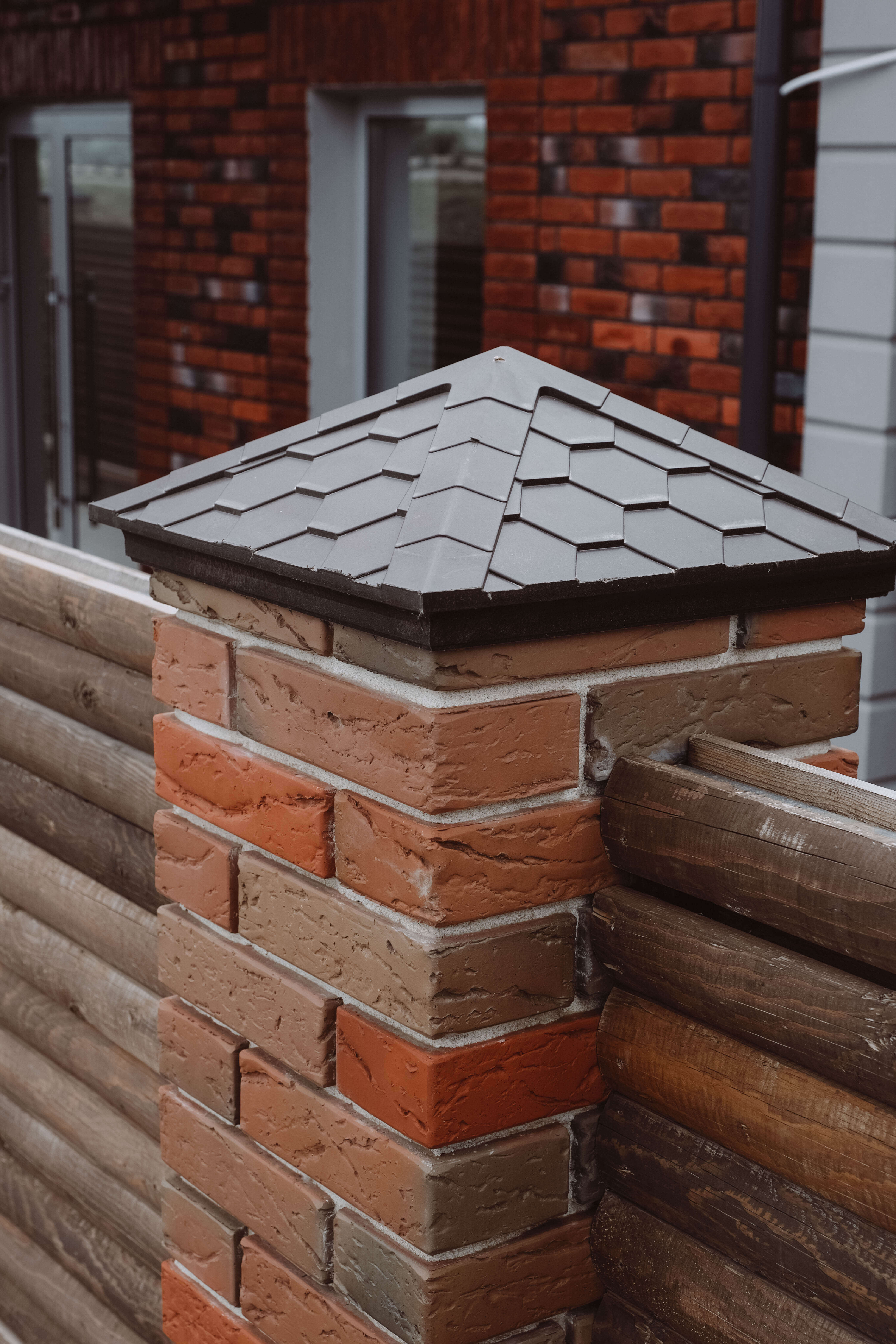 Колпак Zking Эверест Коричневый на столб 1.5х1.5 кирпича (390х390мм) в Старом Осколе фото